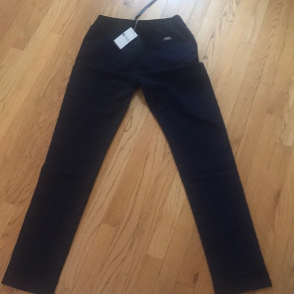 New FIGS Dark Navy Yola Small Tall - Picture 7 of 8